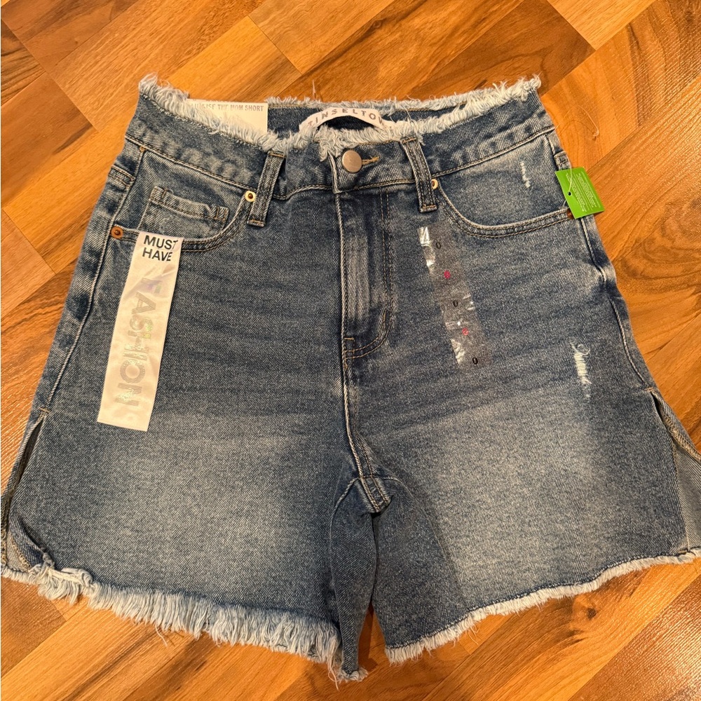 Tinseltown cut off‎ jean shorts side slit medium wash NWT 0/24 country western